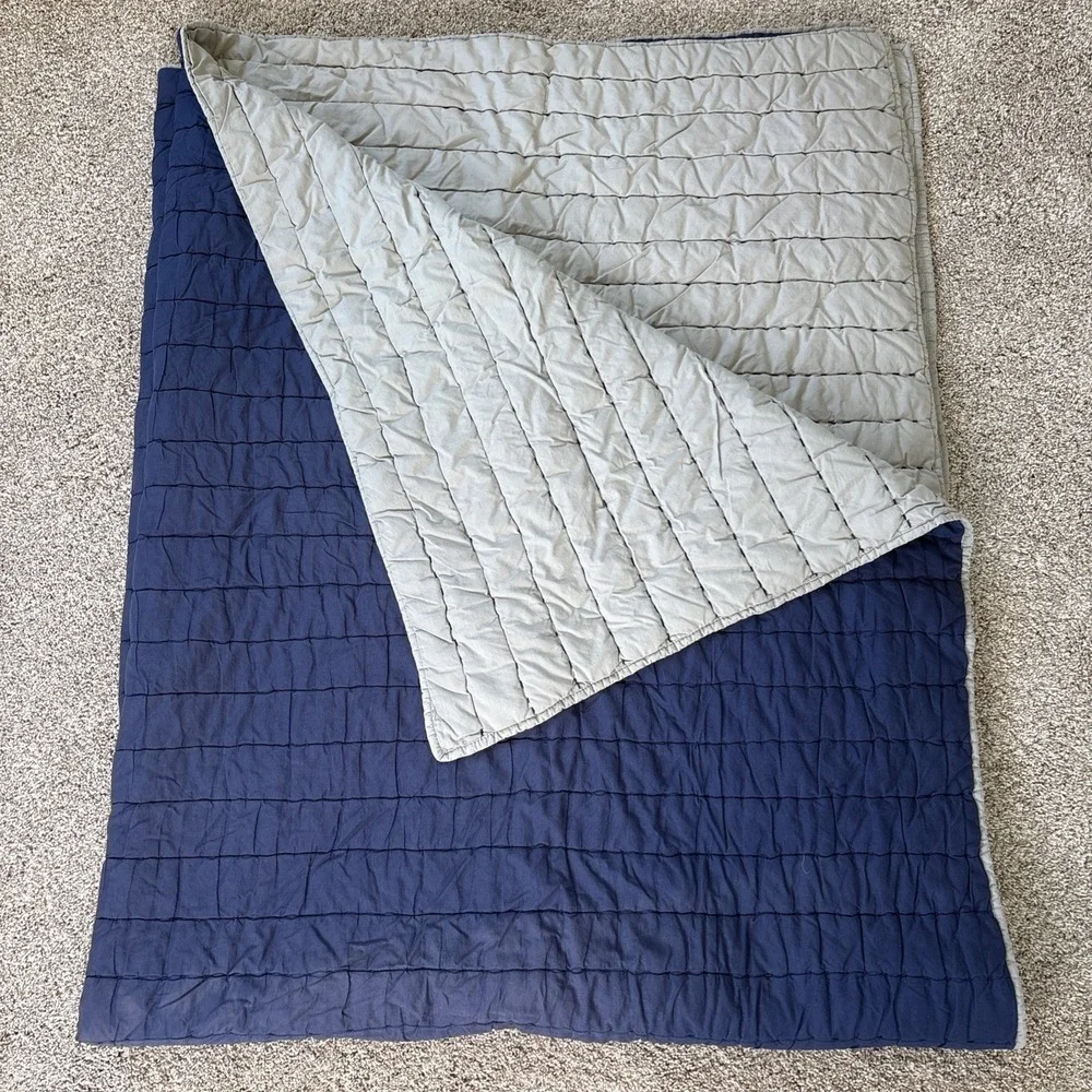 Pottery Barn Kids Quilted Comforter Navy Blue Gray Twin Reversible Read